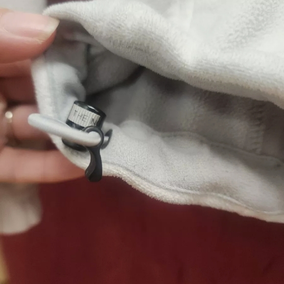 The North Face Women's White Full Zip Windwall Fleece Jacket w Zip Pockets - Picture 7 of 7